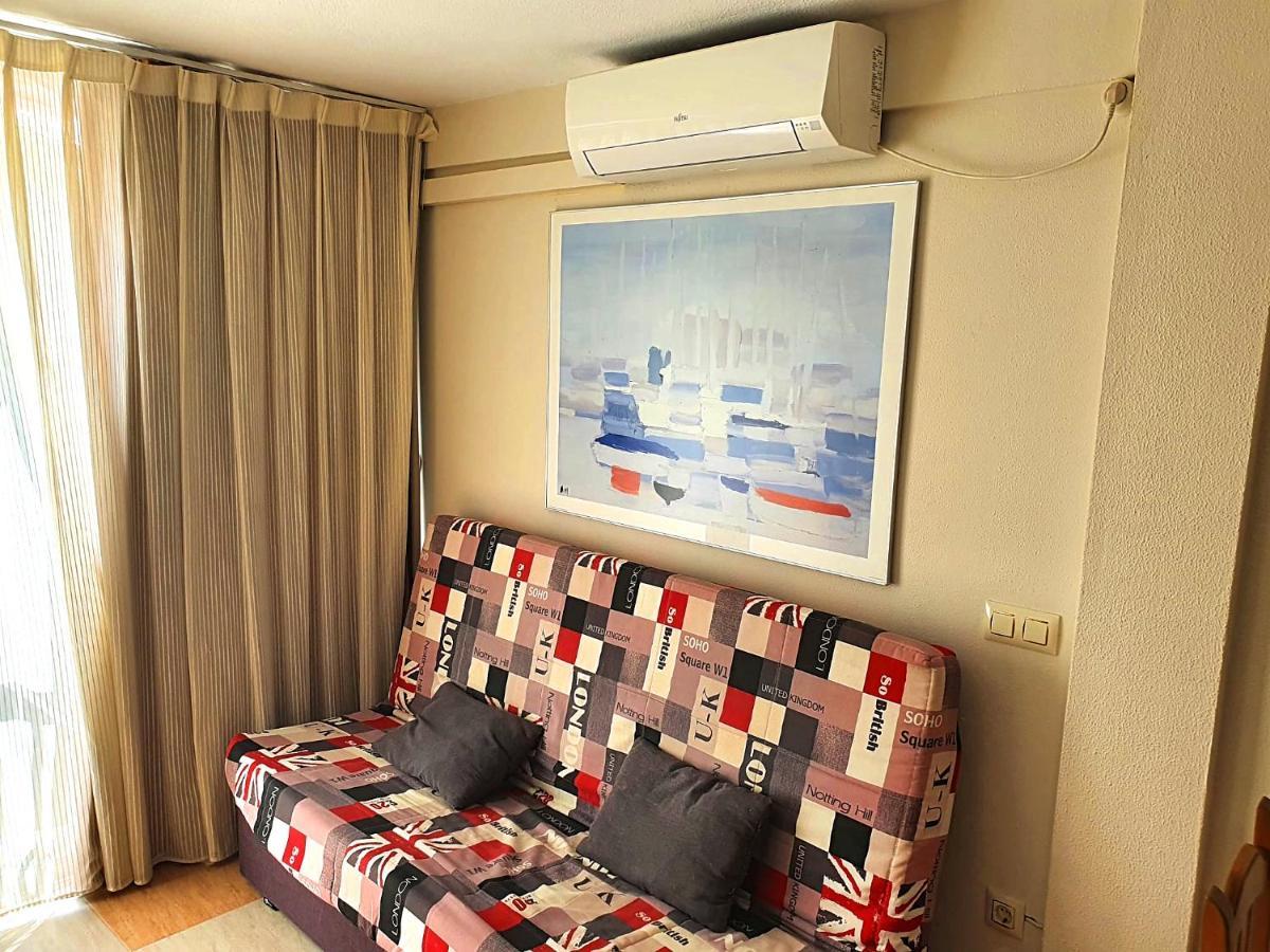 Apartamento Un Dormitorio En ベニドルム エクステリア 写真