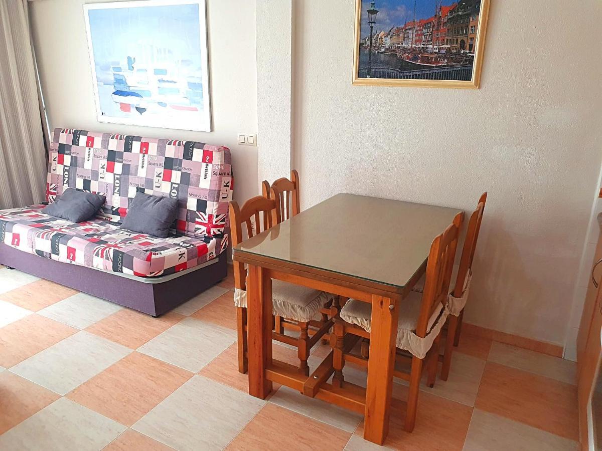 Apartamento Un Dormitorio En ベニドルム エクステリア 写真